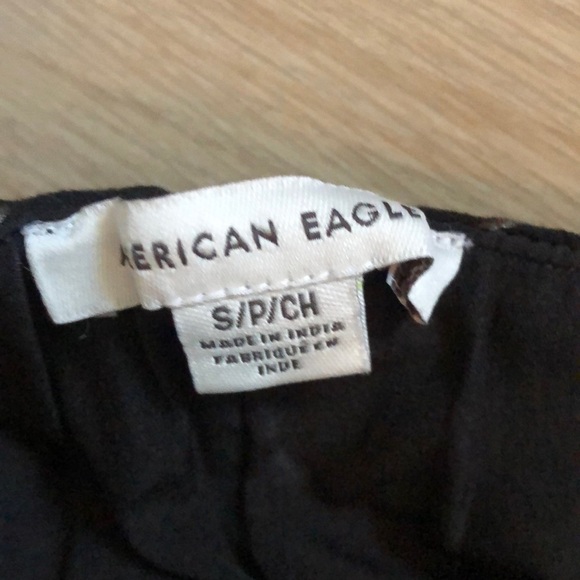 American Eagle Floral Mini Skirt - Picture 3 of 9